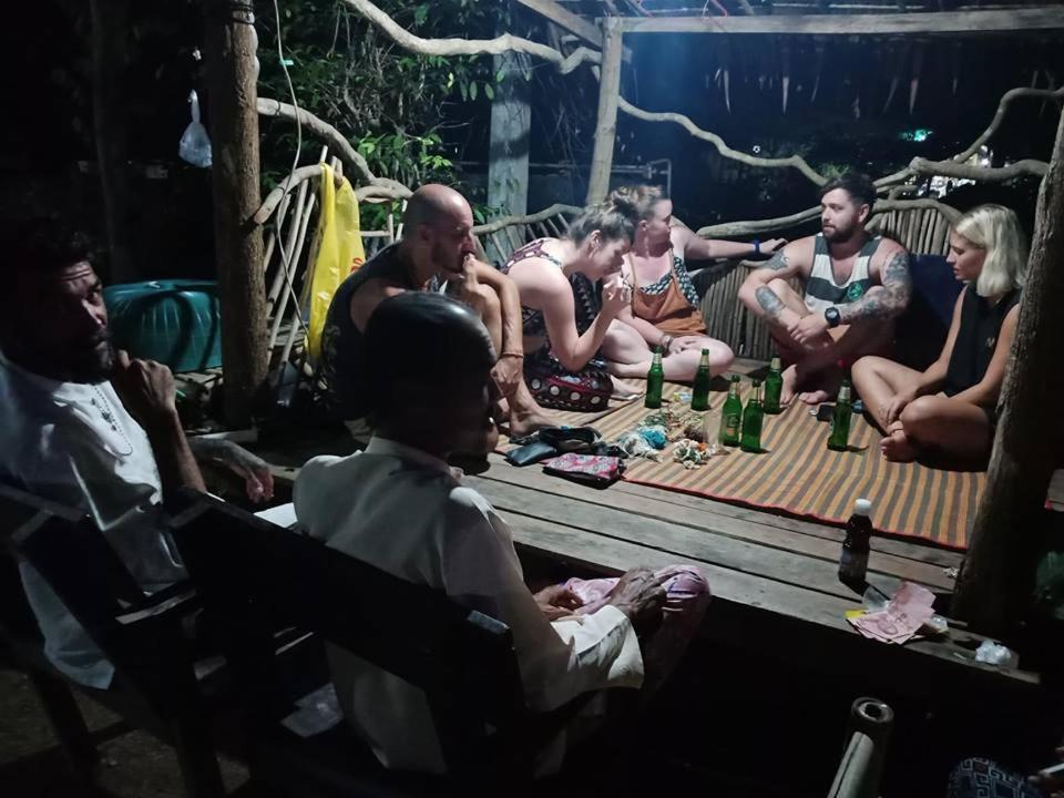 Easy Huts Hotel Ko Lanta Exterior foto